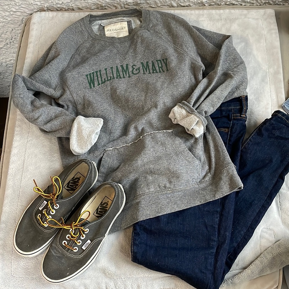 William & Mary College vintage-look, shrunken sweatshirt—size med